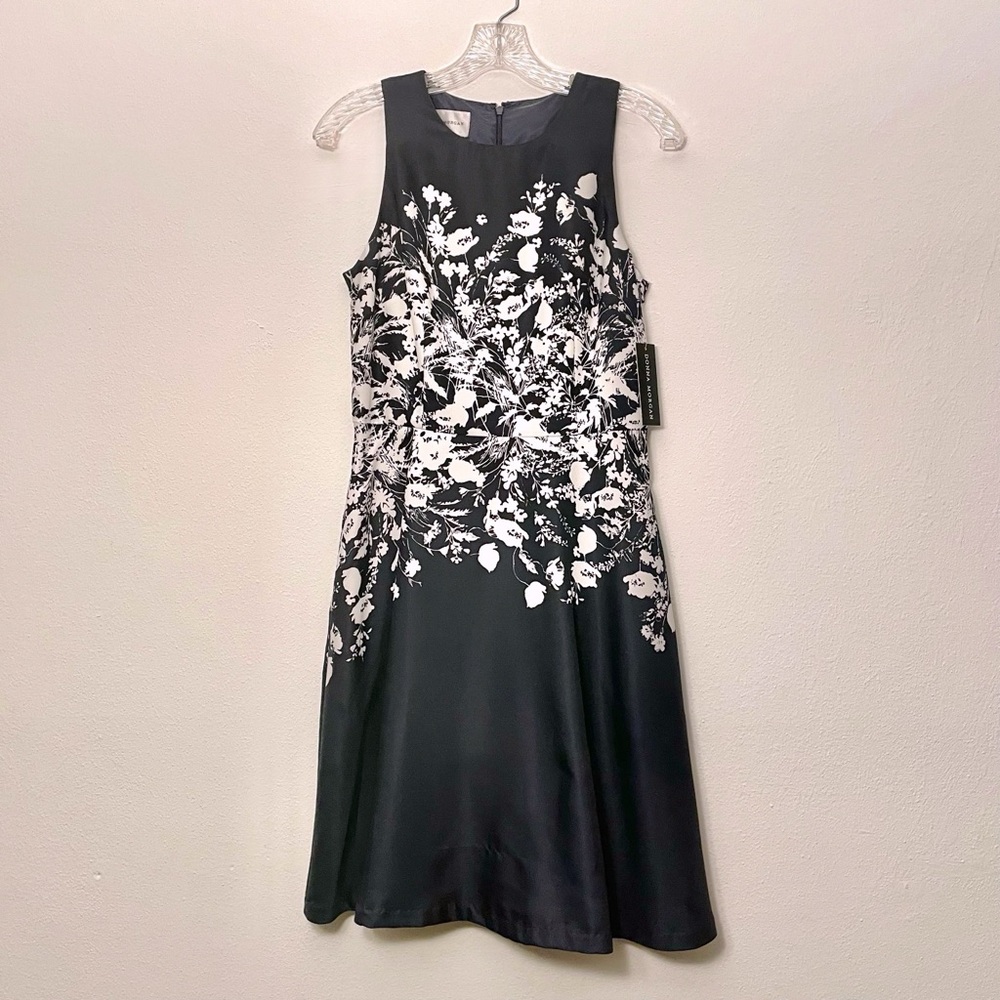 Donna Morgan Navy Floral Dress Size 4 NWT